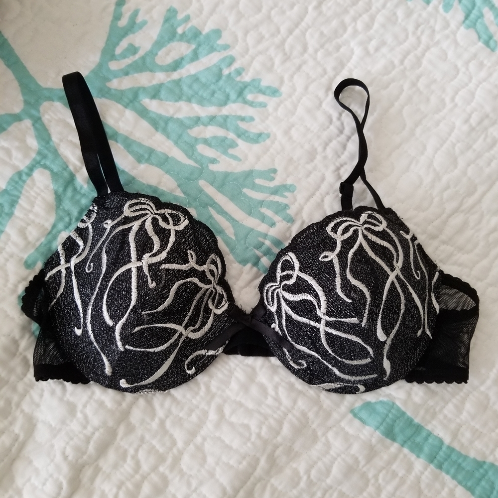Luxury bra with silver lining. Free gift included.